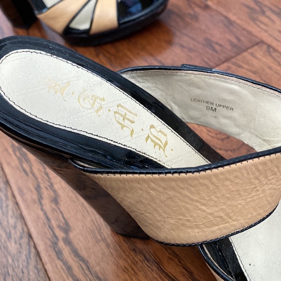 L.A.M.B chunky heel, Womens 9, black & tan - Picture 2 of 9